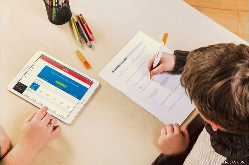 AI-Powered Digital Pen Revolutionizes Handwriting Learning with Kaligo Technology