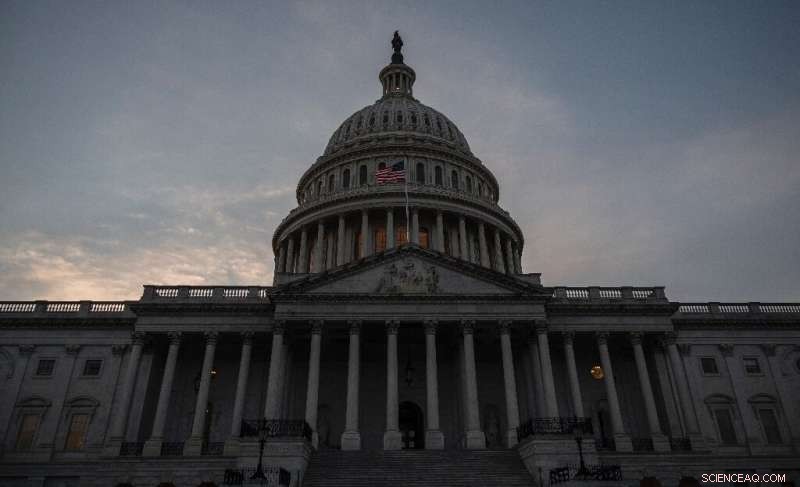 US Senate Panel Advances Bill to Curb Big Tech Self-Preferencing