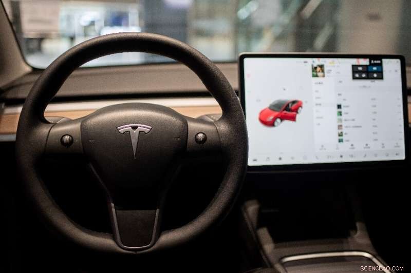 California Proposes Stricter Oversight for Tesla s Full Self-Driving Public Road Tests