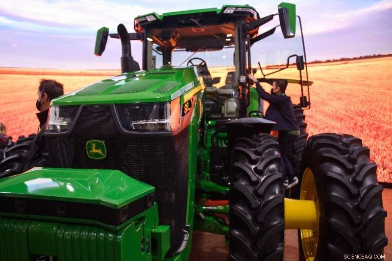 John Deere Launches Fully Autonomous 8R Tractor to Revolutionize Sustainable Farming
