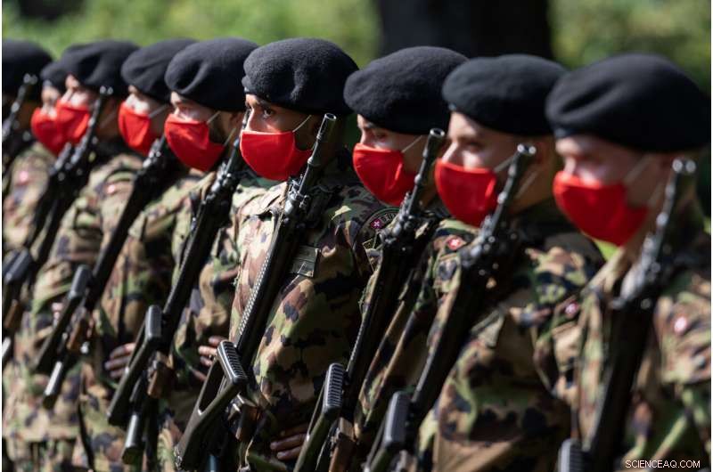 Swiss Army Bans Foreign Messaging Apps, Opts for Domestic Alternative on Privacy Grounds