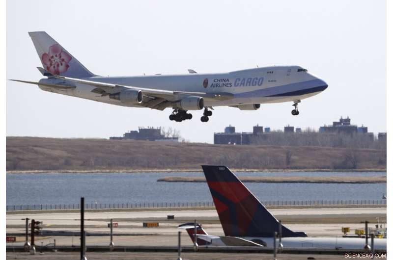 AT&T and Verizon Reject U.S. Government Request to Delay 5G Rollout