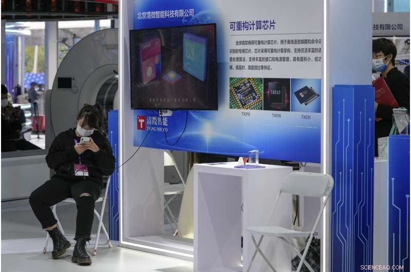 China s Tech Self-Reliance Push: Global Reactions and Strategic Shifts