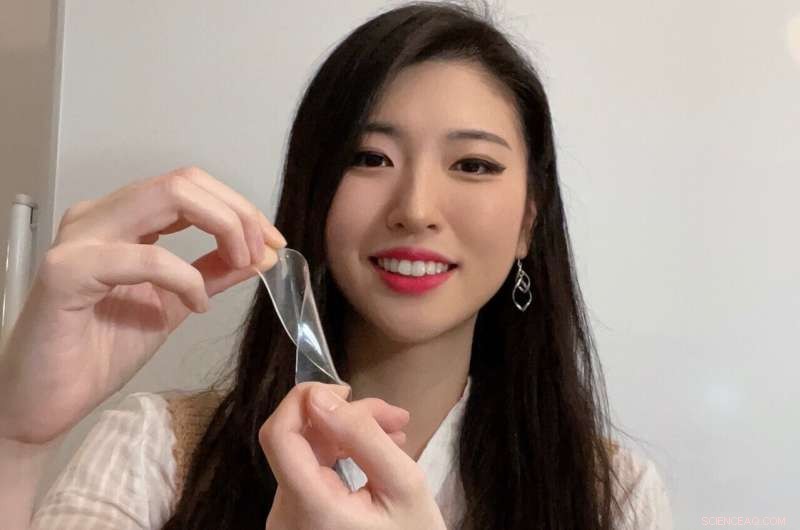 Stretchable Soft Semiconductors Enable Ultra-Low Light Detection for Ergonomic Wearable Health Devices