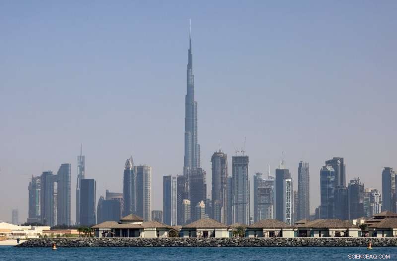 Fintech Adoption Soars Among Young Arabs Seeking Financial Independence