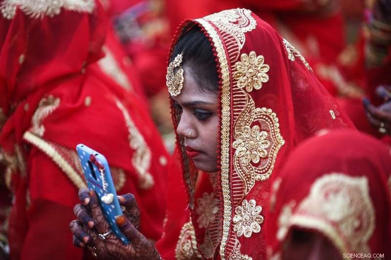 Overcoming Web Language Barriers: ICANN s Drive for a Multilingual Internet