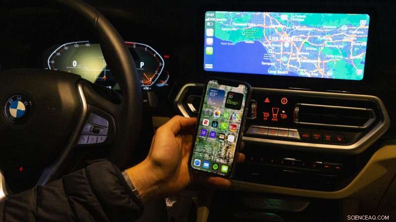 Essential New Car Features: 5 Technologies for Safer and More Convenient Driving