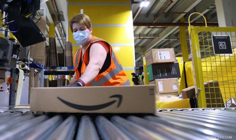 Amazon to End Visa Credit Card Payments in UK, Citing High Transaction Fees