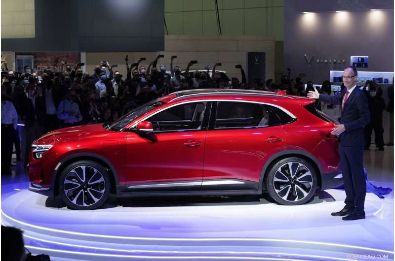 Los Angeles Auto Show Returns with Electric Vehicle Focus, Featuring 2023 Subaru Solterra EV