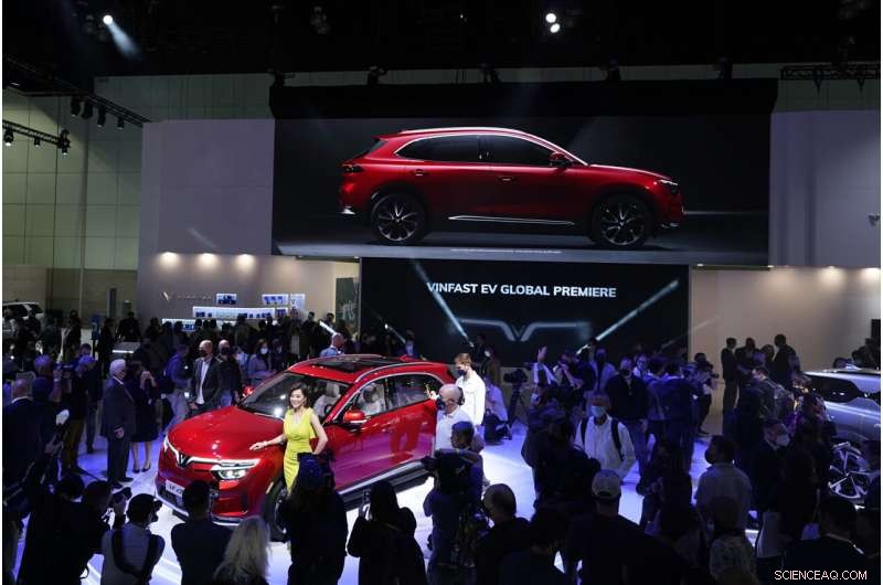 Los Angeles Auto Show Returns with Electric Vehicle Focus, Featuring 2023 Subaru Solterra EV