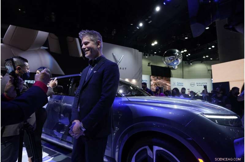 Los Angeles Auto Show Returns with Electric Vehicle Focus, Featuring 2023 Subaru Solterra EV