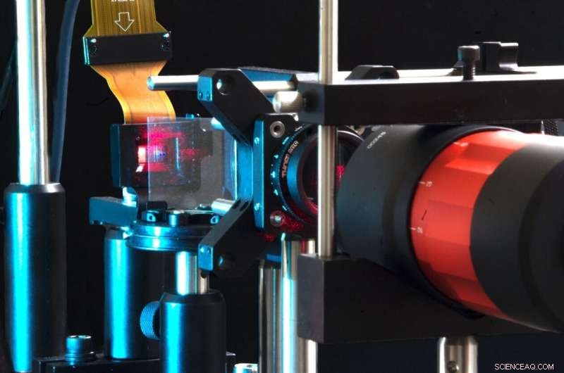 Breakthrough Speckle-Free Holography for Lifelike Virtual and Augmented Reality Displays