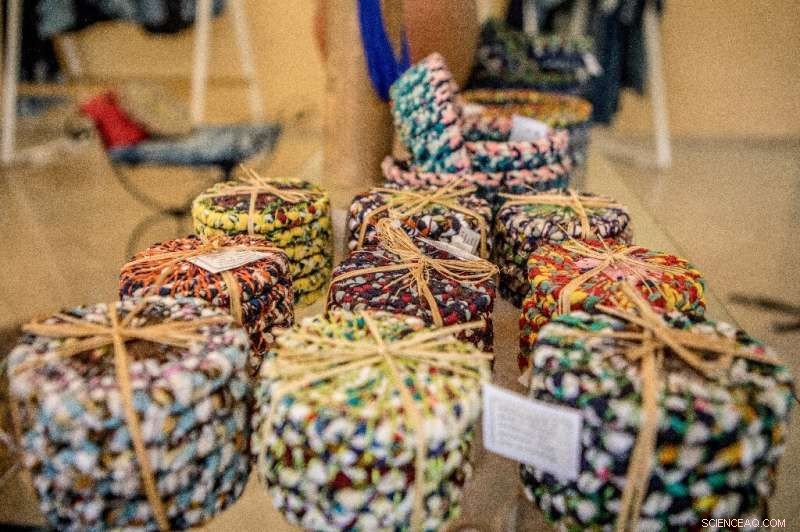 Benin s Fabric Recycling Initiative: Transforming Tailor Scraps into Sustainable Handicrafts