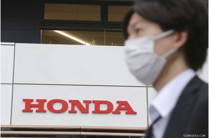 Honda Reduces Annual Profit and Sales Forecasts Amid Semiconductor Shortage
