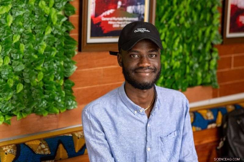 Gen Z Investors Harness Apps for Stock Market Access in Nigeria and India