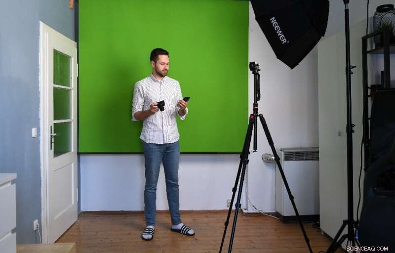 The Rise of Finfluencers: Investment Advice on TikTok