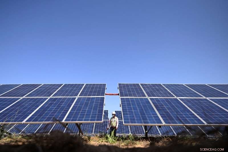 India s Bhadla Solar Park: Leading Renewable Energy Revolution in the Thar Desert