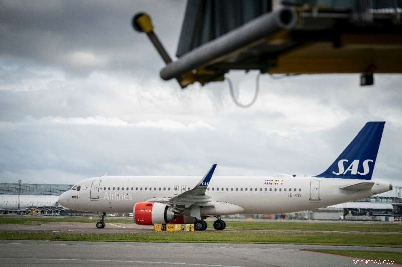 SAS Shares Fall as CEO Warns of Survival Crisis and Urges Cost Cuts