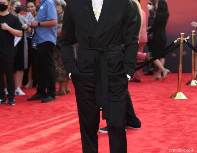 Netflix Confronts Global Streaming Rivalry with HBO Max s European Expansion