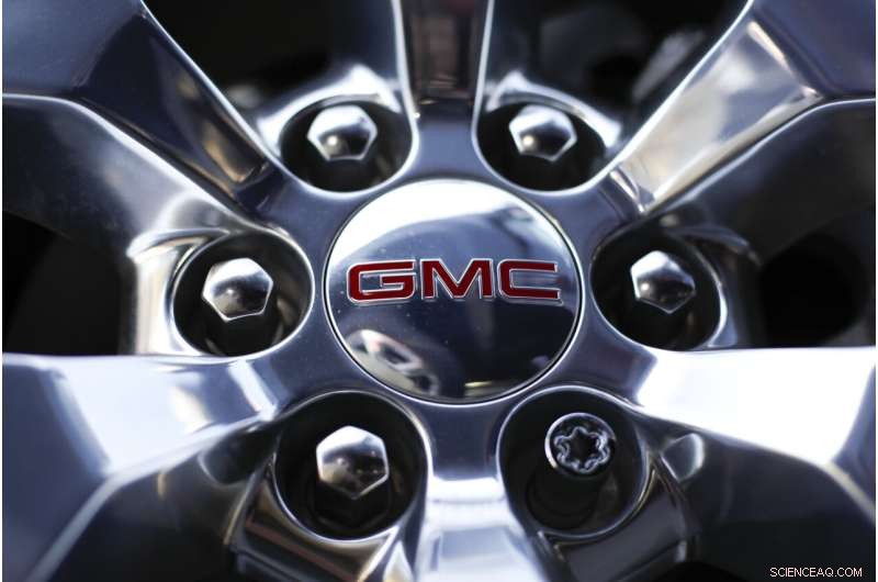 General Motors Aims to Double Annual Revenue by 2030, Leading U.S. Electric Vehicle Sales