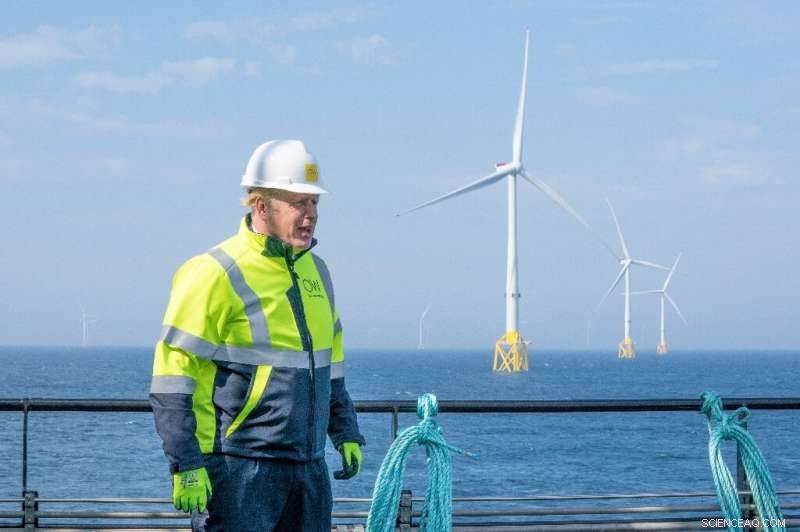 UK to Achieve 100% Renewable Energy by 2035 - Johnson