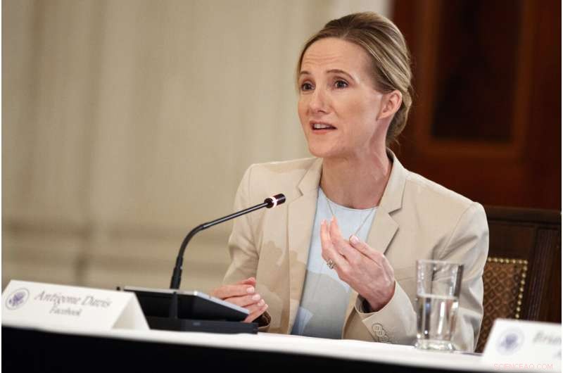 Senators Confront Facebook Executive Over Instagram Youth Safety Policies