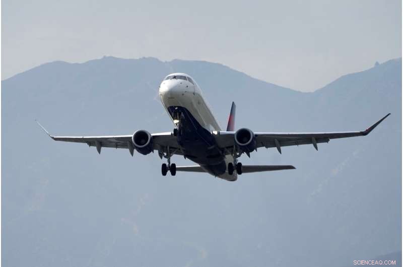 FAA Software Reduces Airplane Takeoff Delays, Saves Fuel