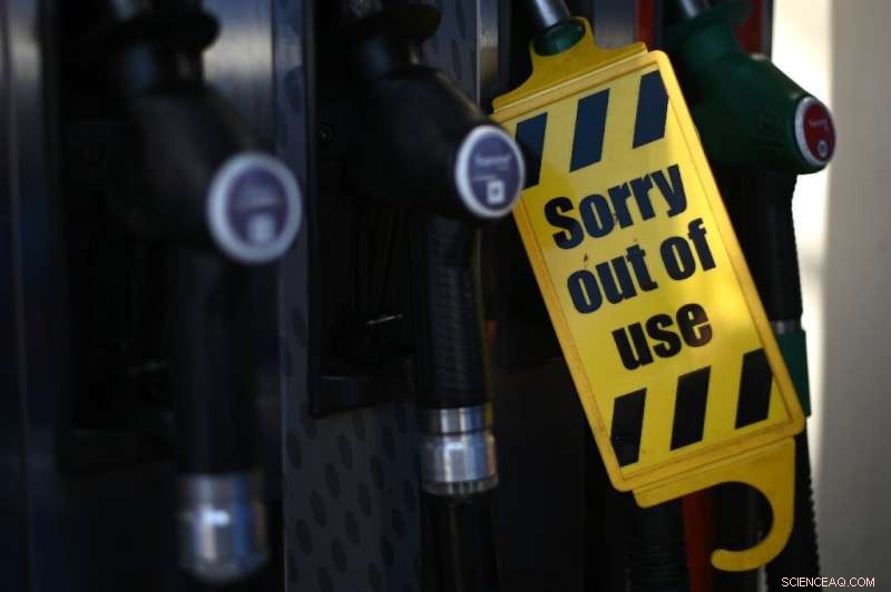 UK Government Urges Calm Amidst Fuel Station Closures