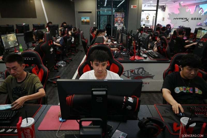 China s Gaming Industry Faces Crackdown: Addressing Addiction & Content