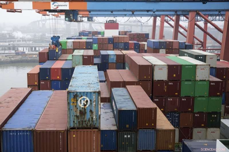 Semiconductor Shortages & Supply Chain Bottlenecks Impact German Manufacturing