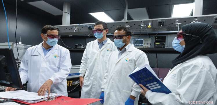 KAUST Researchers Extend Hot Electron Lifetimes for More Efficient Solar Cells