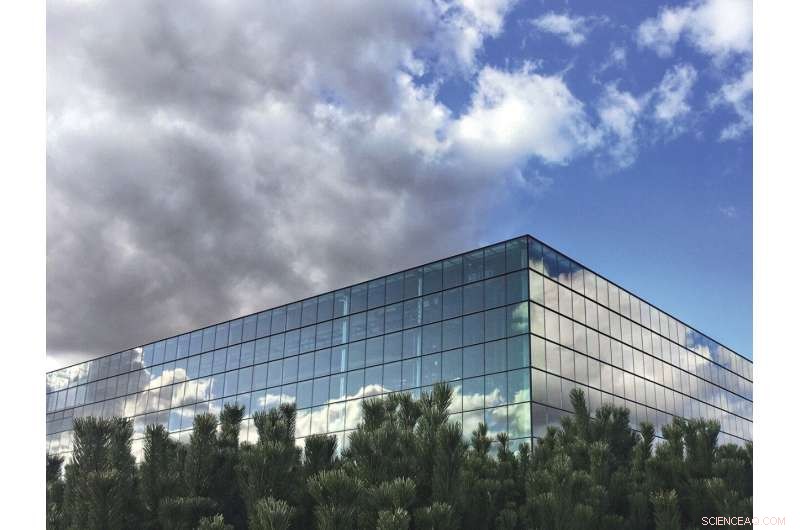 Innovative Smart Windows Slash Energy Costs and Greenhouse Gas Emissions