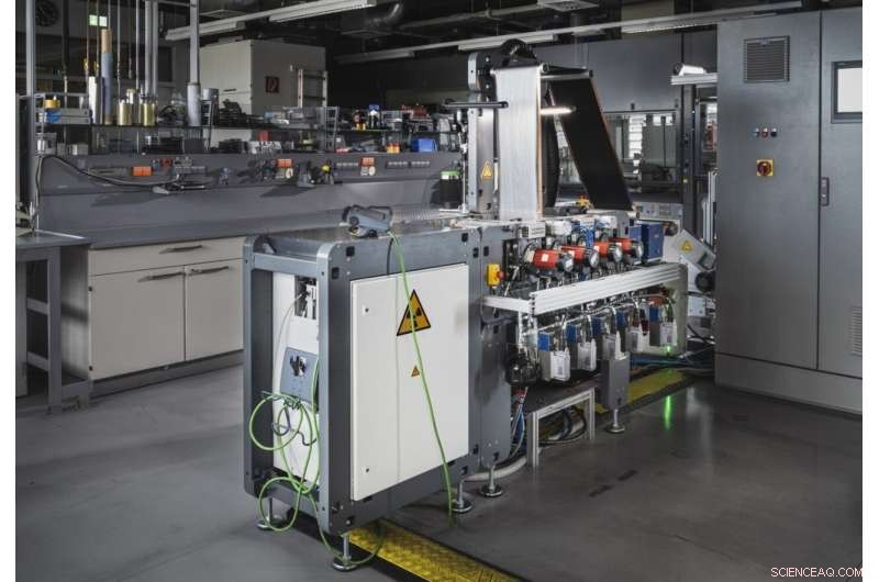 DRYtraec: Sustainable Dry-Coating Process for Battery Electrodes by Fraunhofer IWS