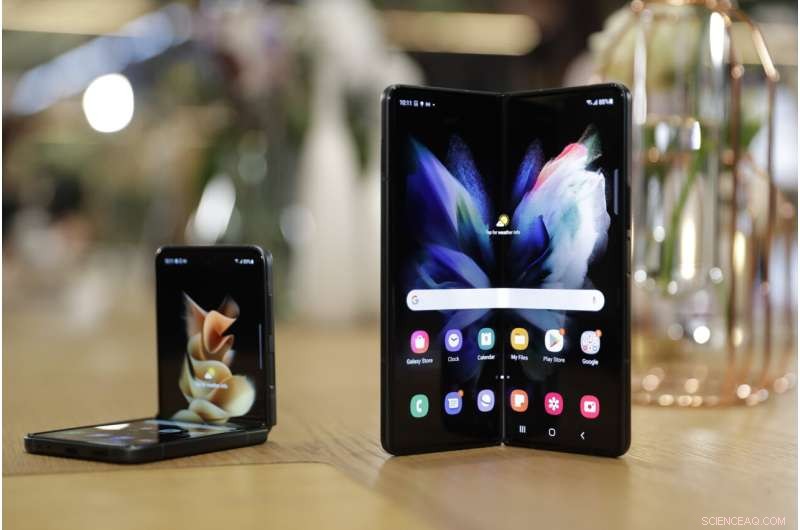 Samsung Launches Affordable and Durable Foldable Smartphones to Expand Market Appeal