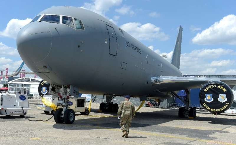 US Air Force Revives Bidding War Between Boeing and Airbus for Refueling Tankers