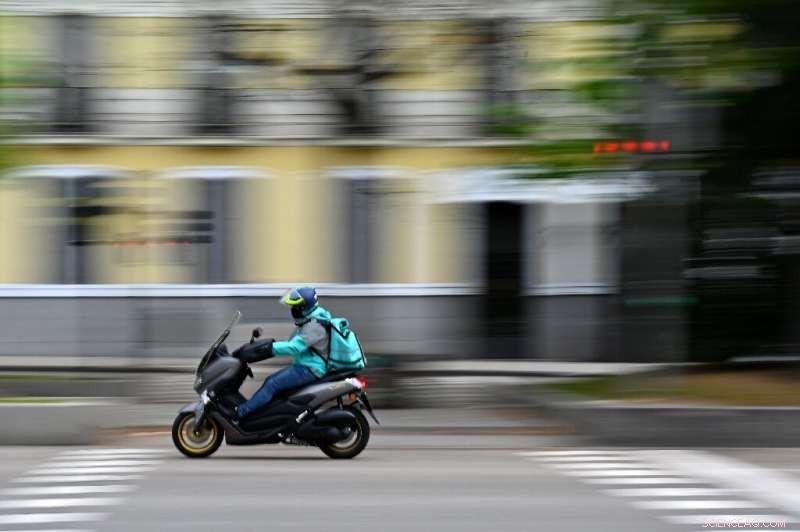 Deliveroo Cuts Losses Amid Pandemic-Driven Takeaway Sales Surge