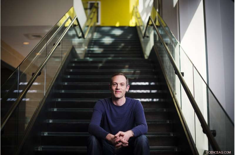 Restaurant QR Codes: Hidden Privacy Threats Exposed by Expert