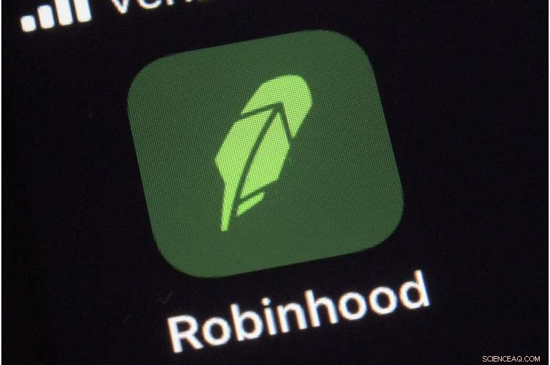 Robinhood s $32 Billion IPO: Wall Street Debut After Democratizing Investing and Facing Controversies