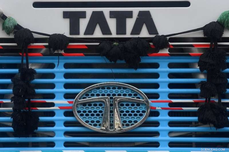 Tata Motors Narrows Quarterly Losses as Revenues Surge 108% Despite Covid and Chip Shortages