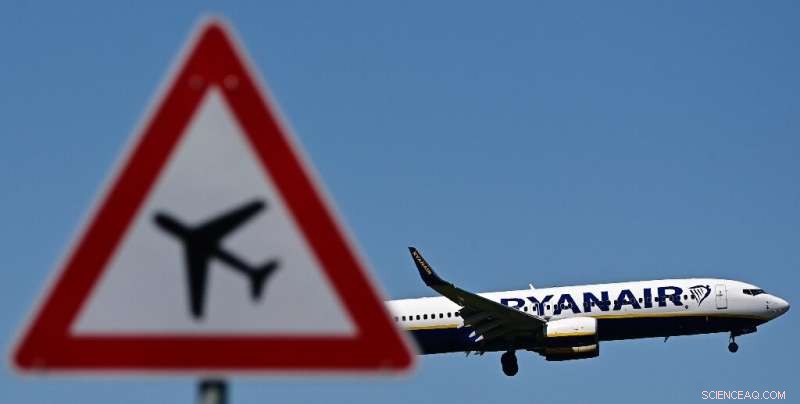 Ryanair Reports Wider First-Quarter Losses Amid Ongoing COVID-19 Travel Restrictions