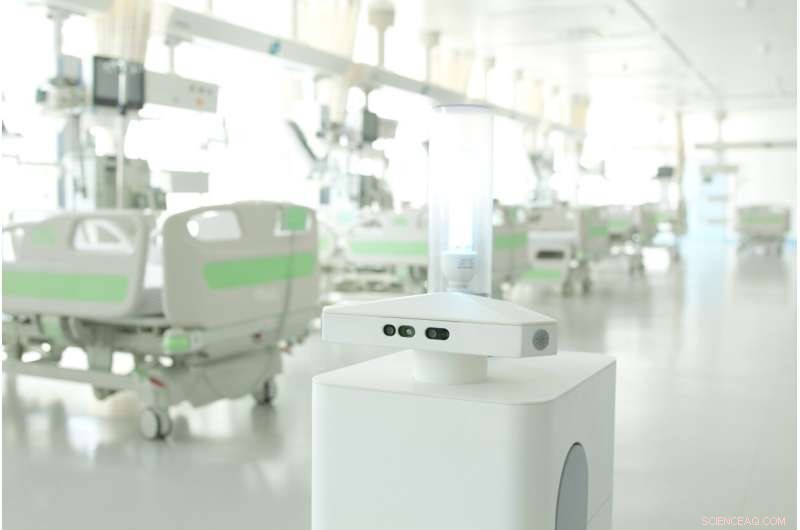 HFIPS Unveils Smart Robot for Simultaneous Air and Surface Disinfection in Healthcare