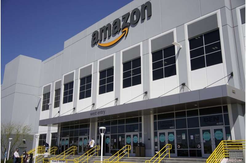 Amazon Ends COVID-19 Testing for Warehouse Workers