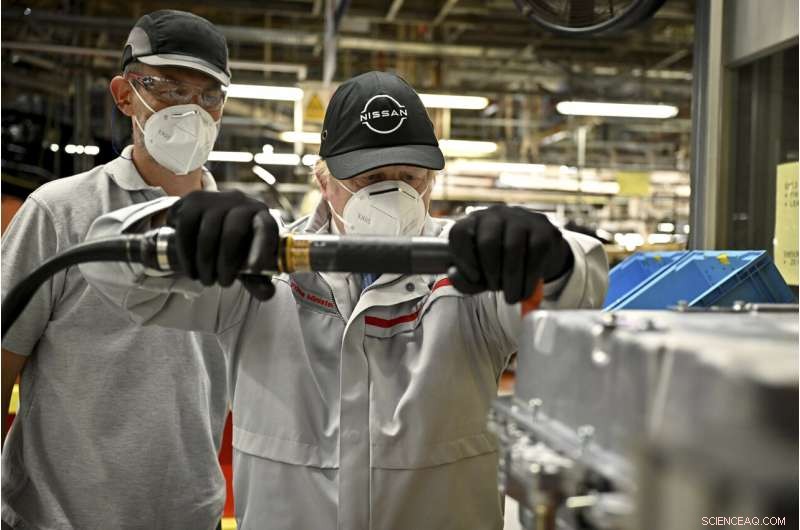 Nissan Commits £1 Billion to Electric Vehicle and Battery Production in Britain