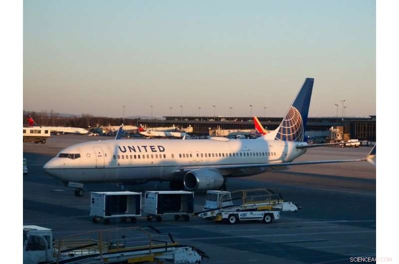 United Airlines Places Record 270-Jet Order from Boeing and Airbus, Betting on Travel Recovery