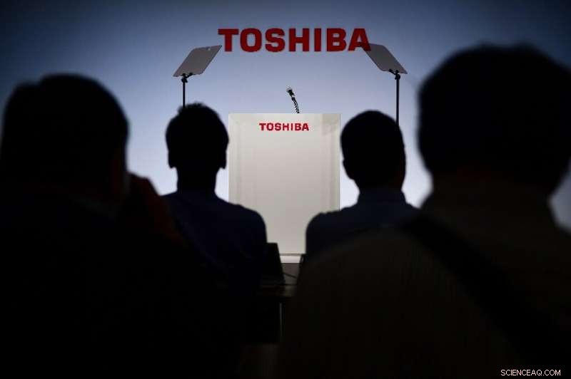 Toshiba Shareholders Oust Board Chairman in Rare Activist Victory