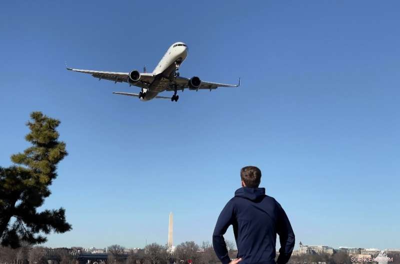 US Airlines Confront Sudden Travel Surge and Workforce Shortages