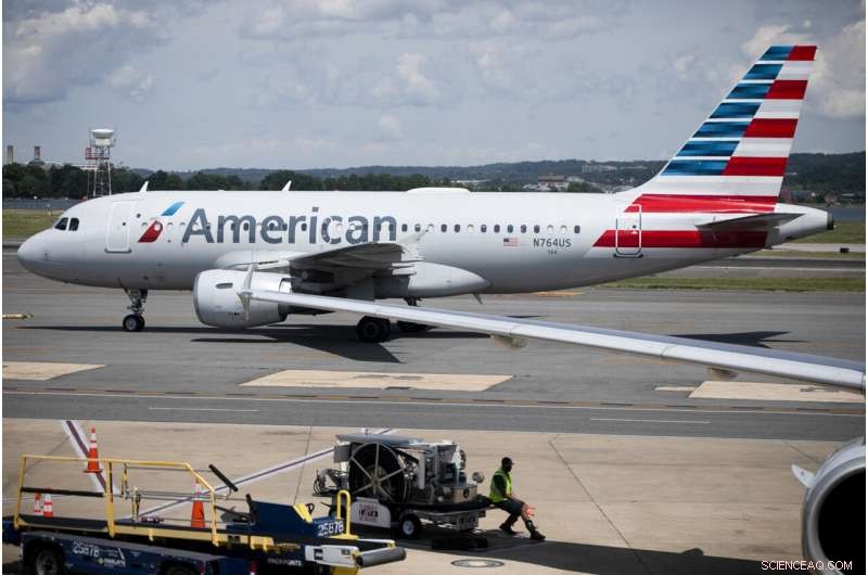 American Airlines Cuts Over 130 Flights to Prevent Summer Network Overload