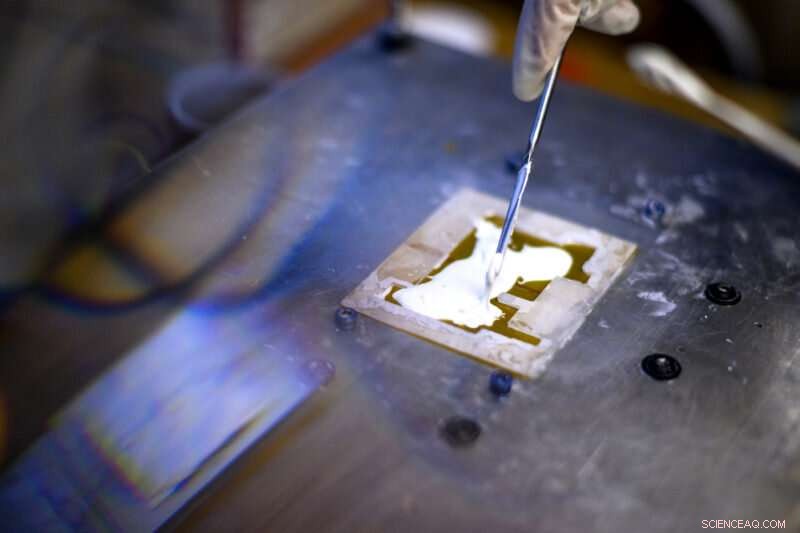 Thermoformable Ceramics: A Breakthrough for Custom Heat-Resistant Electronics
