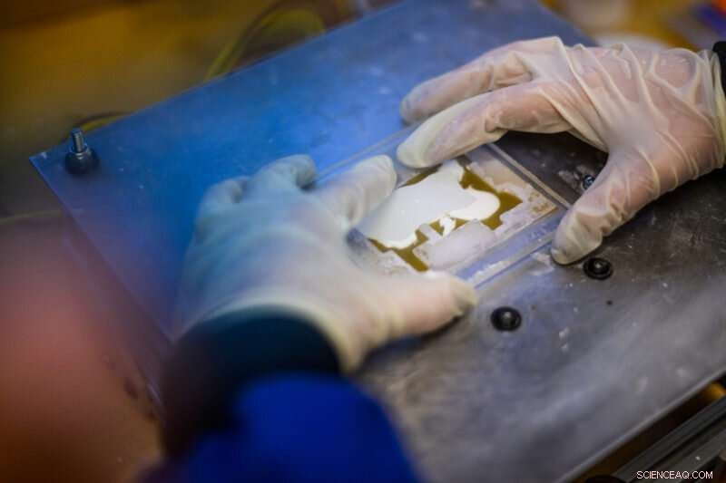 Thermoformable Ceramics: A Breakthrough for Custom Heat-Resistant Electronics