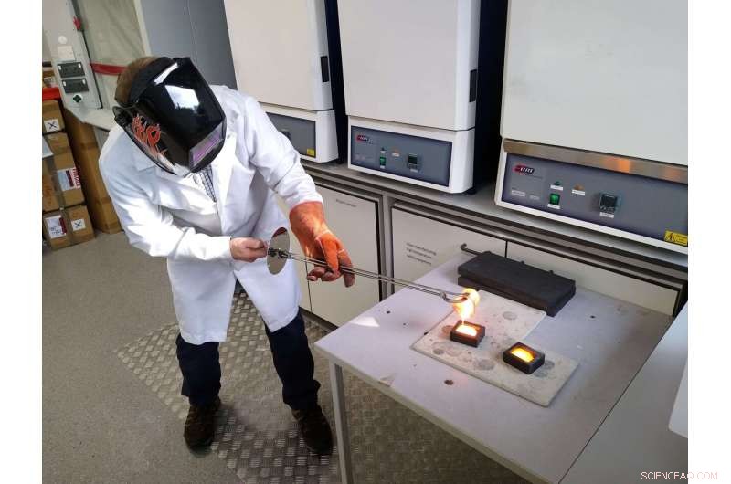 Breakthrough Bioactive Glass Enhances Antimicrobial Defense in Medical Devices